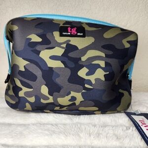 TAYLOR GRAY Large Carryall/Make-up Bag Neoprene Camo Green